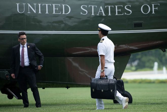 个总统「同款」手提箱只需6万8开元棋牌网站每个CEO都需要一(图2) 个总统「同款」手提箱只需6万8开元棋牌网站每个CEO都需要一(图2)